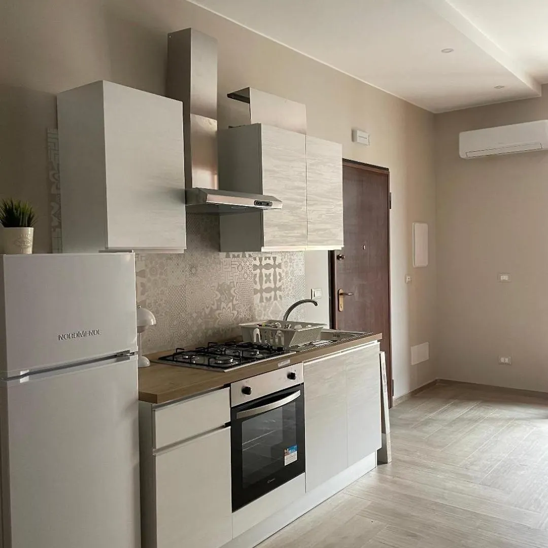 Central Apartment Avola 0*,